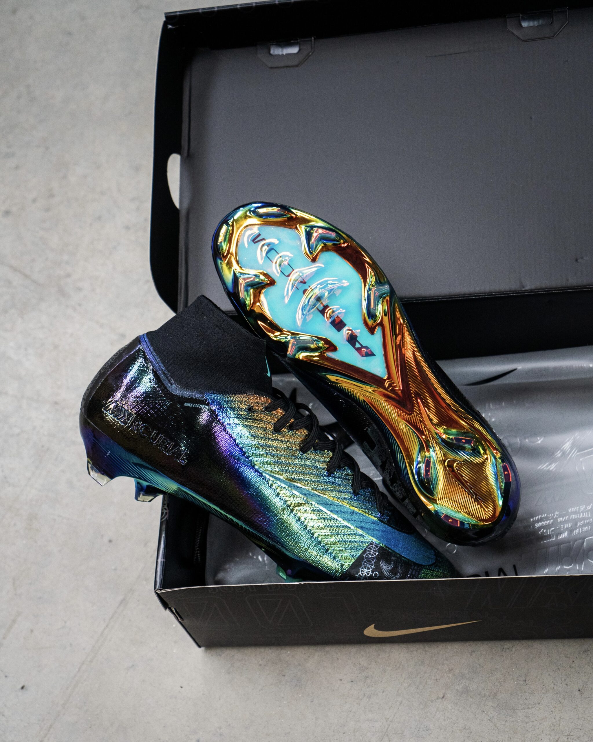 Nike Mercurial Cosmic Speed