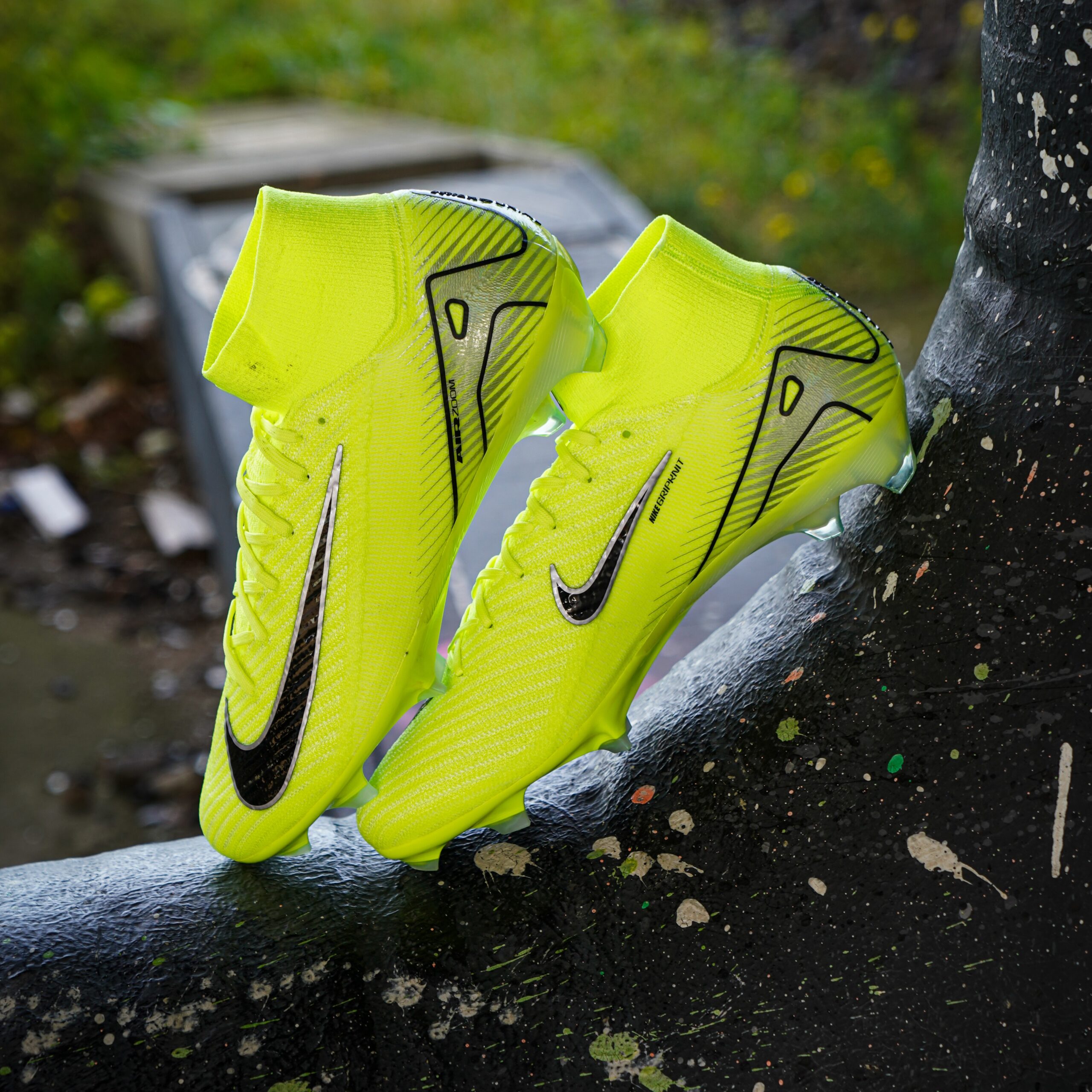 Nike Mad Voltage Pack