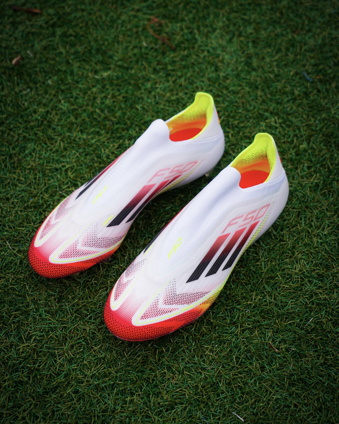 Adidas F50 Pure Victory VS Puma Ultra Unlimited