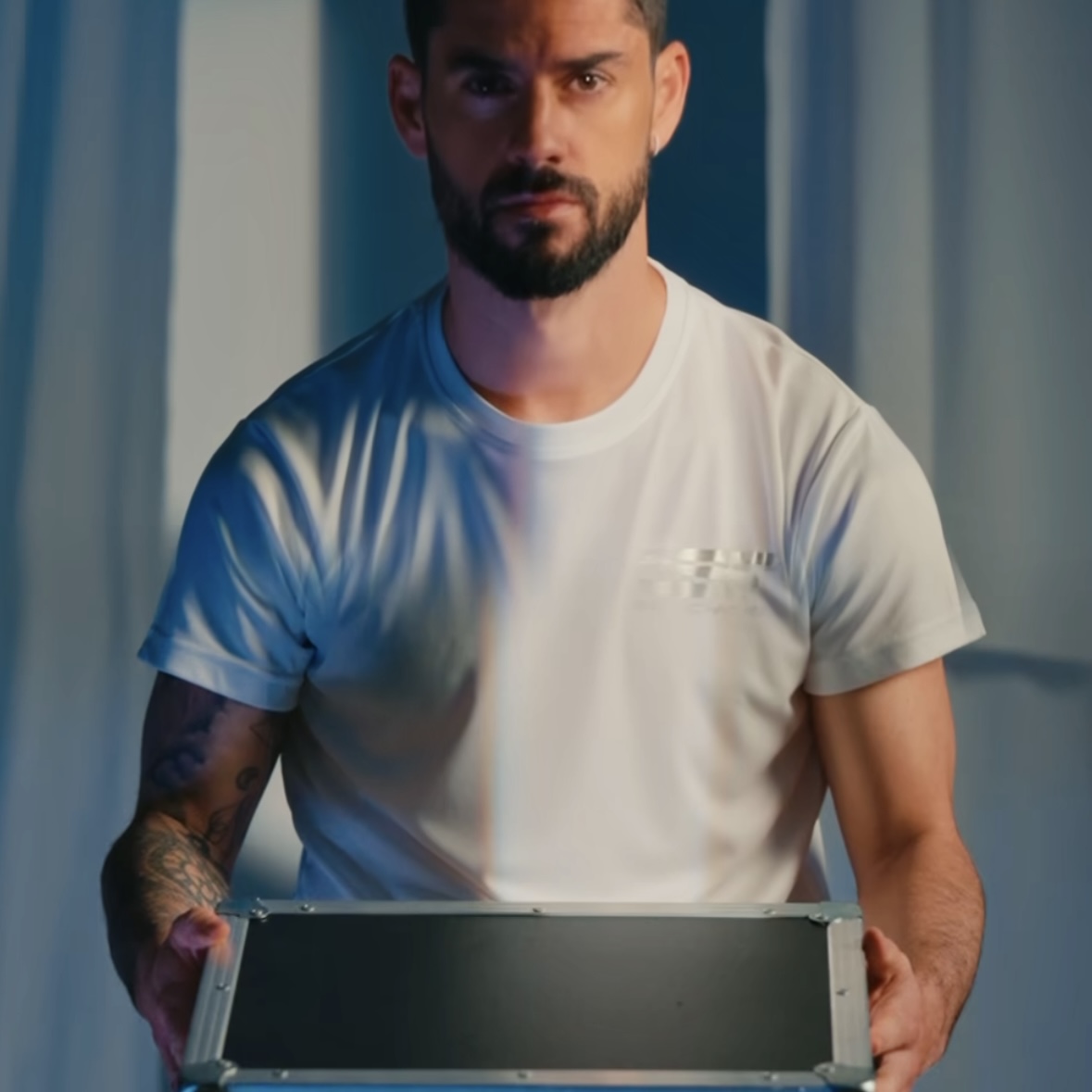 Isco Alarcón Suarez wechselt zu Skechers und spielt den Skechers Razor