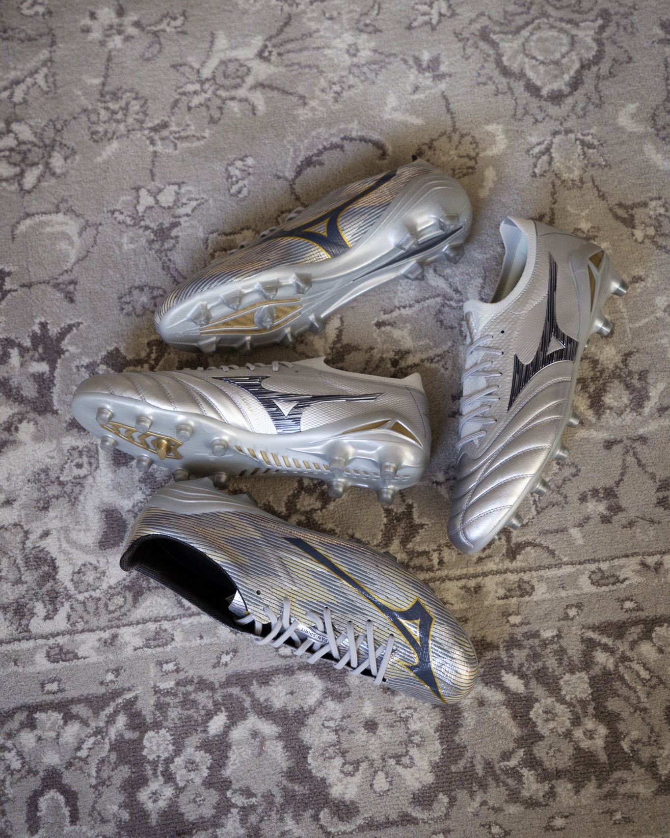 Mizuno Platinum Silver Pack