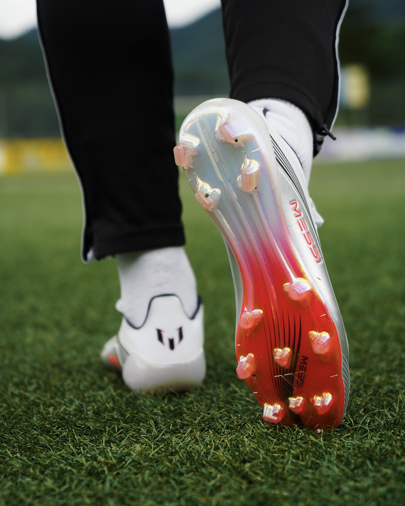 Messi Signature F50