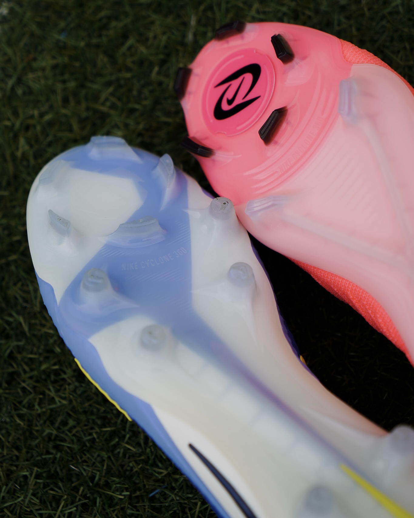 Nike Phantom 6 VS Nike Phantom GX2 Nike Phantom 6 VS Nike Phantom GX2