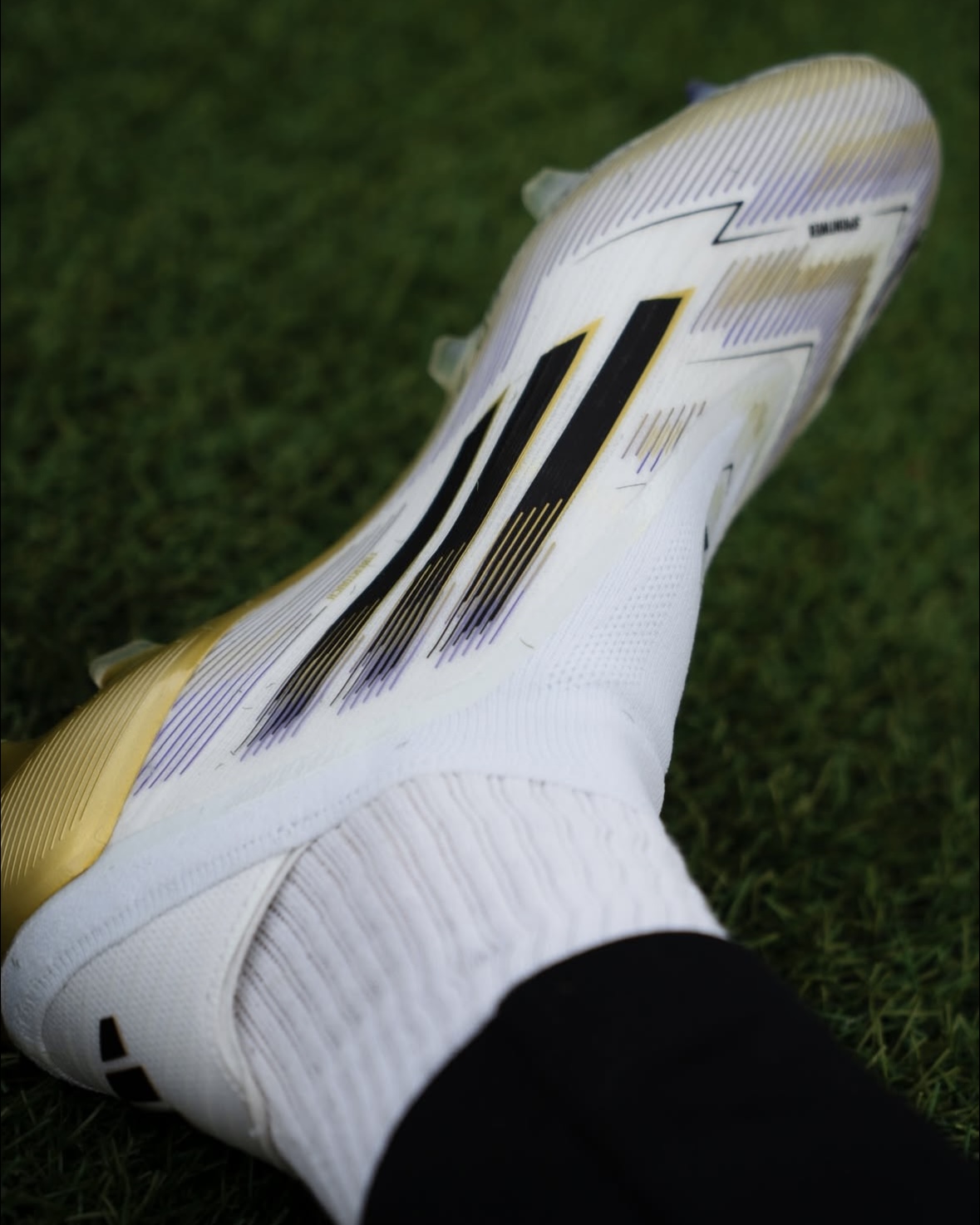 Nick Woltemade Fußballschuh Adidas F50 Welchen Fußballschuh spielt Nick Woltemade?
