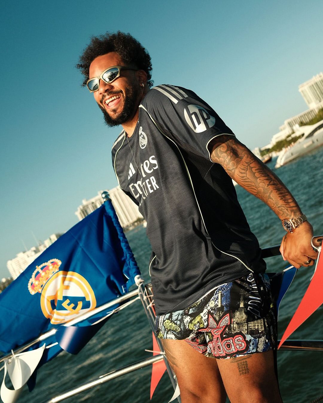 Real Madrid Auswärtstrikot 25/26 Real Madrid Auswärtstrikot 25/26