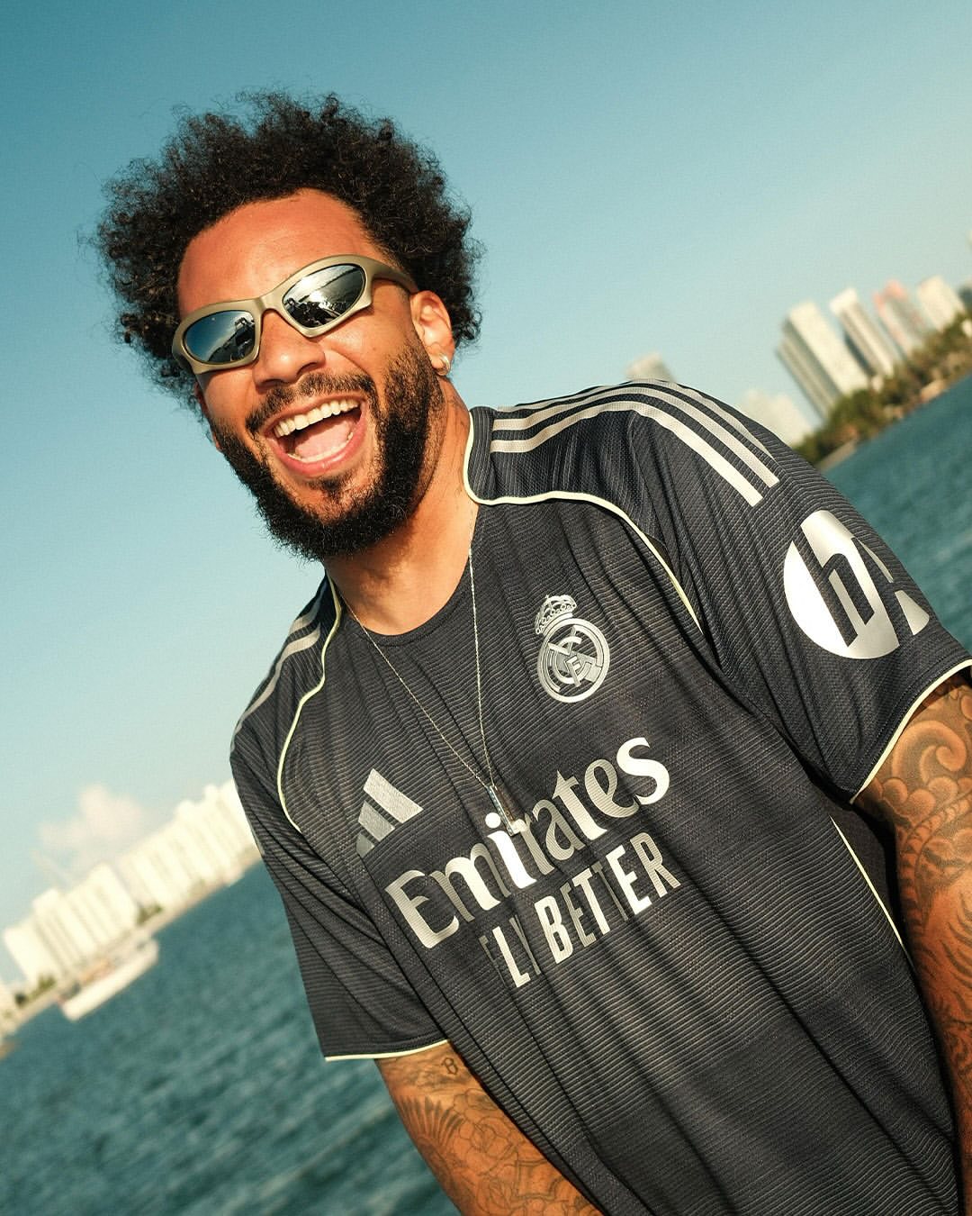 Real Madrid Auswärtstrikot 25/26 Real Madrid Auswärtstrikot 25/26