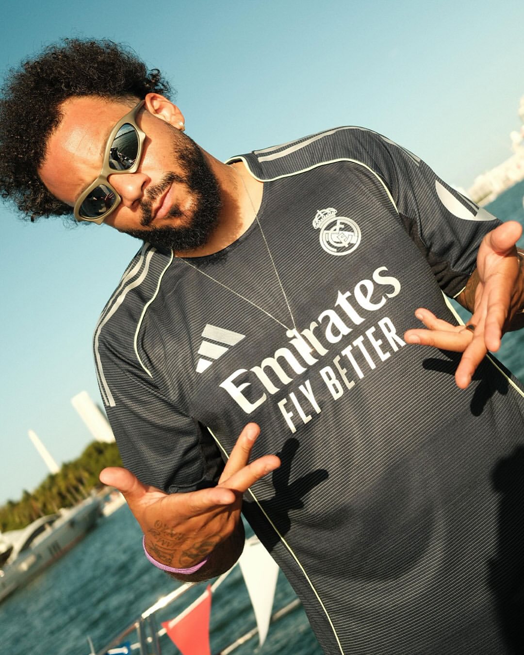 Real Madrid Auswärtstrikot 25/26 Real Madrid Auswärtstrikot 25/26