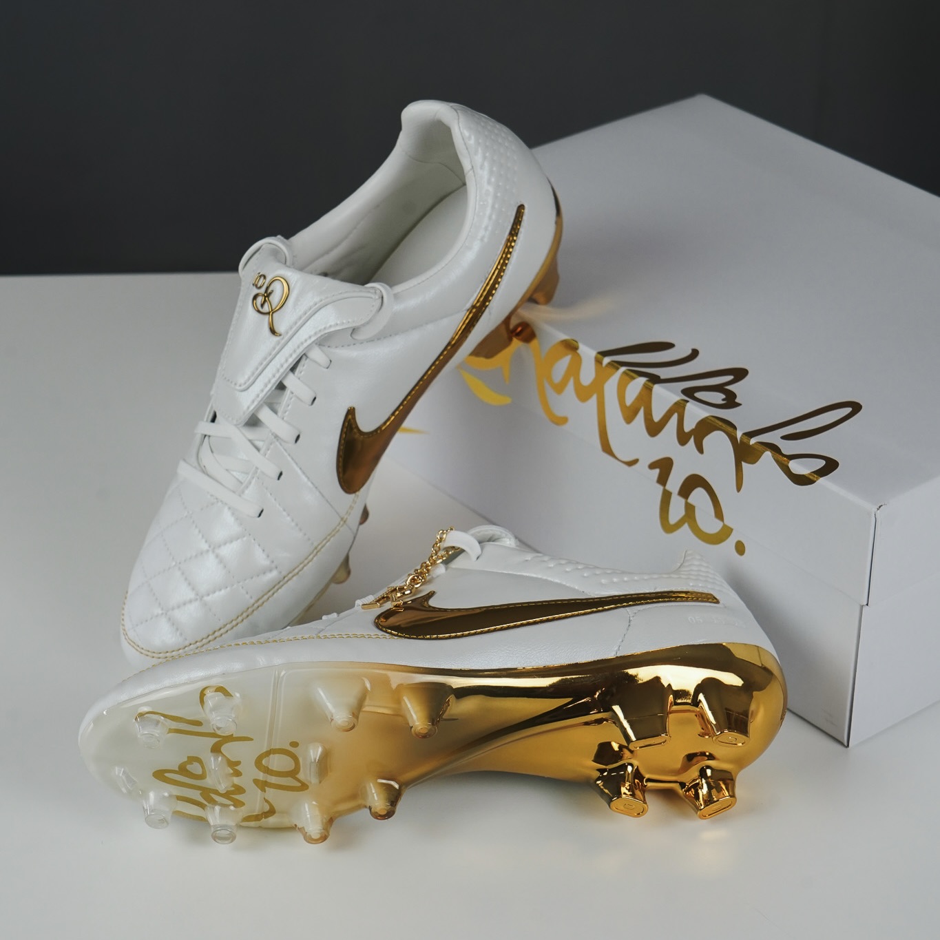 Nike Tiempo Touch of Gold im Detail