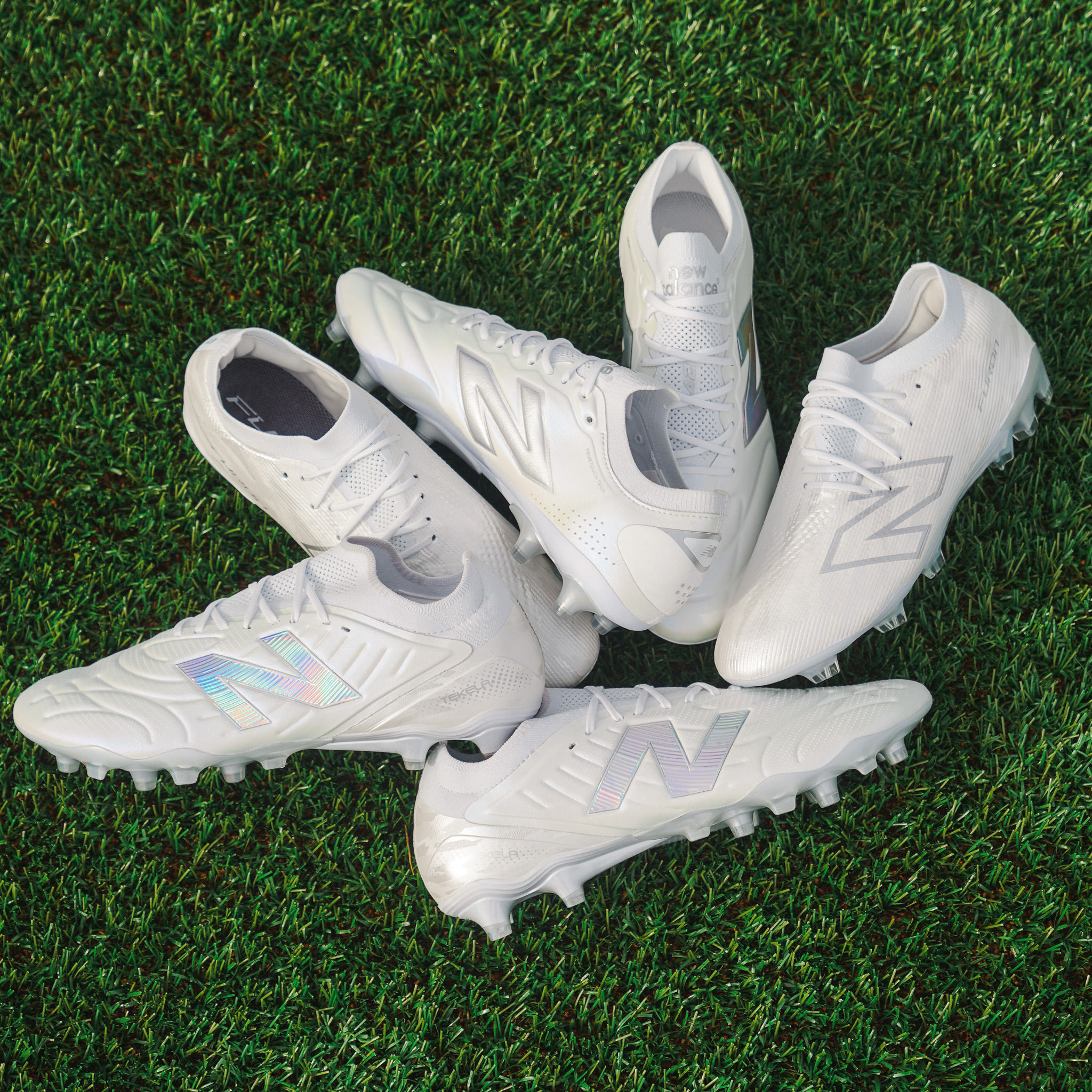 New Balance Infinite Light Pack: Das cleanste White Pack des Jahres?