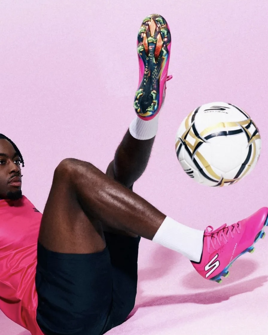 Die besten Fußballschuhe für schmale Füße 2026