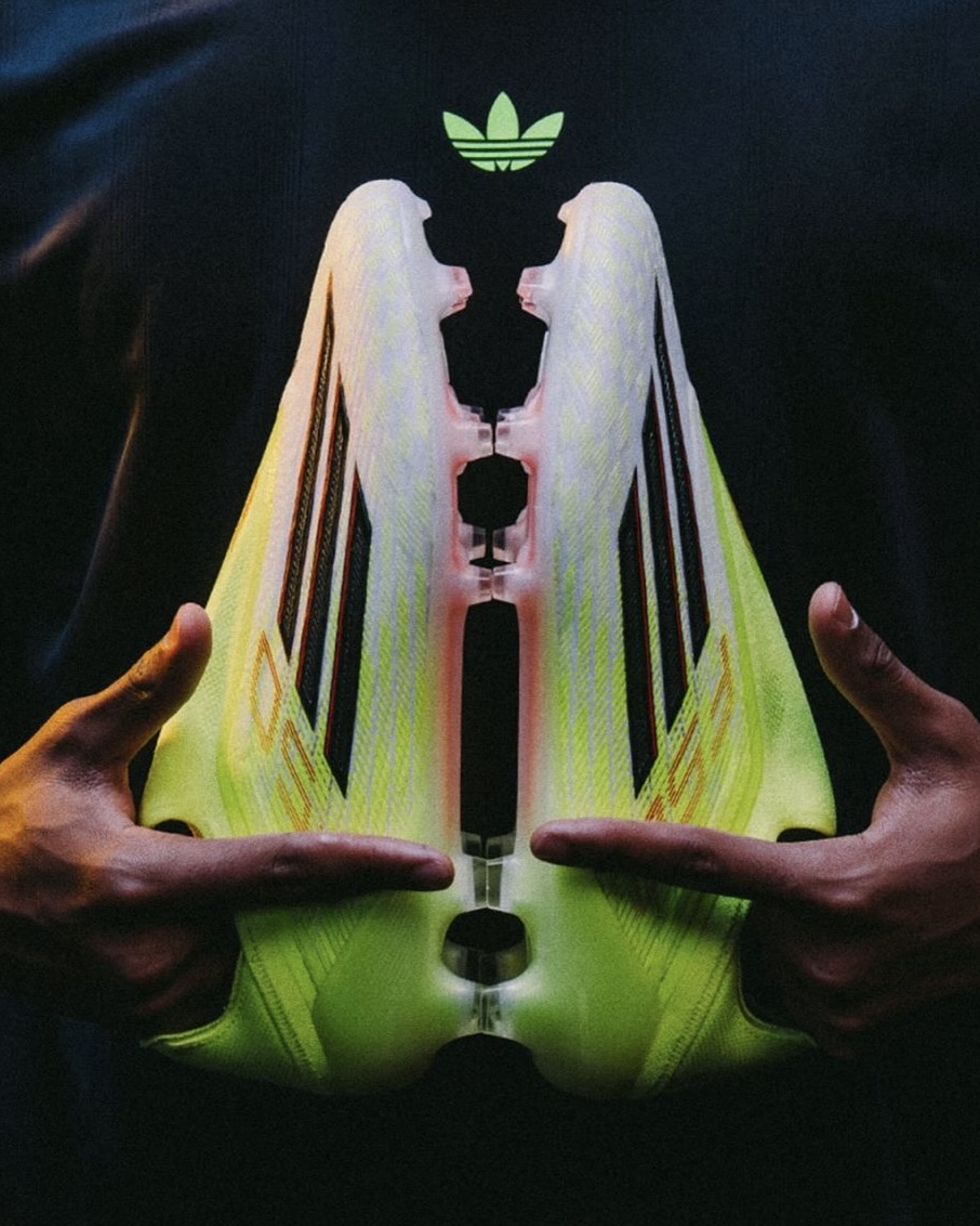 Welchen Fußballschuh spielt Luis Díaz? Welchen Fußballschuh spielt Luis Díaz?