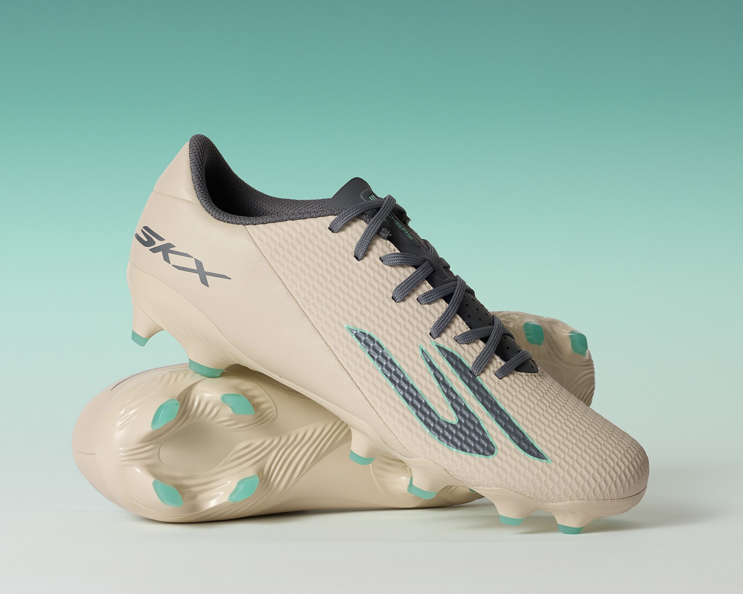 Welcher Skechers Fußballschuh passt zu mir? SKX vs. Razor im Vergleich